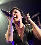 Demi Lovato Performs at KIIS FM's Jingle Ball 2014 - December 5