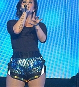 Demi Lovato Performs at Sydney, Australia - April 18, 2015
