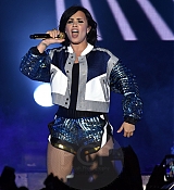 Demi Lovato Performs at Sydney, Australia - April 18, 2015