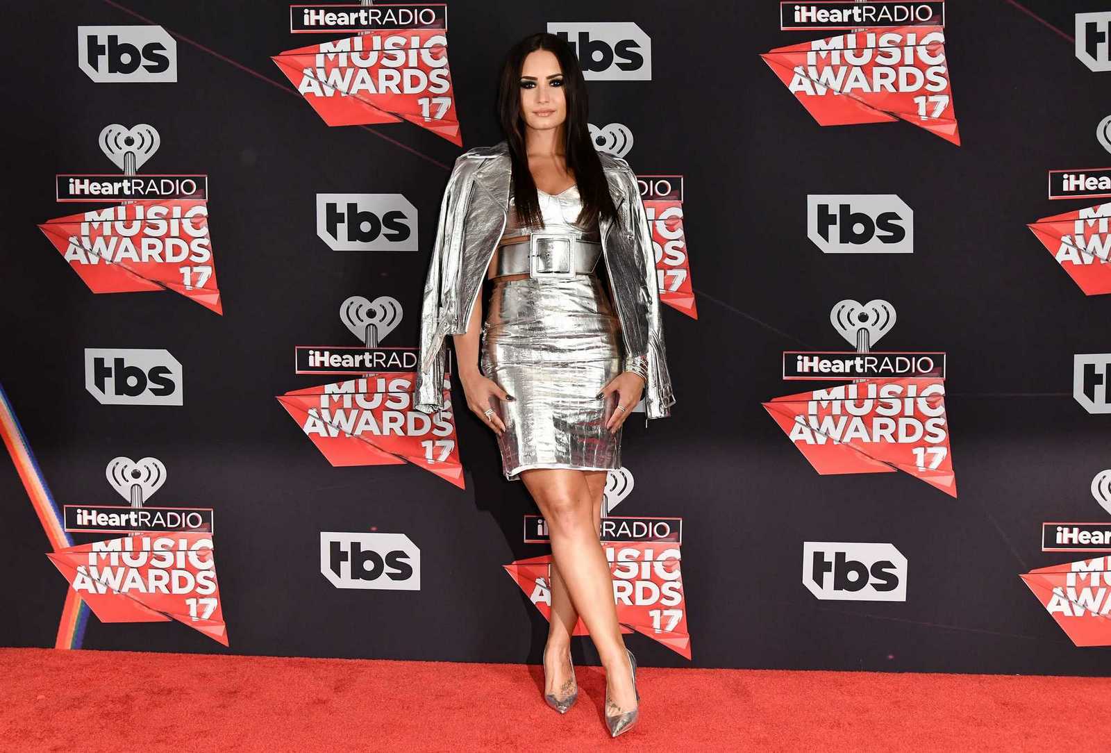 Demi_Lovato_-_iHeartRadio_Music_Awards_on_March_5-14.jpg