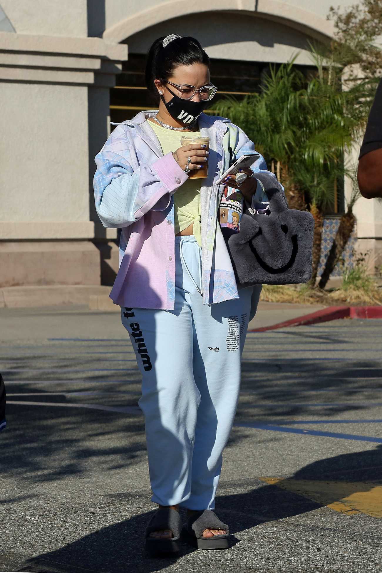 Demi_Lovato_In_Los_Angeles_-_October_132C_2020-01.jpg Demi_Lovato_In_Los_Angeles_-_October_132C_2020-01.jpg