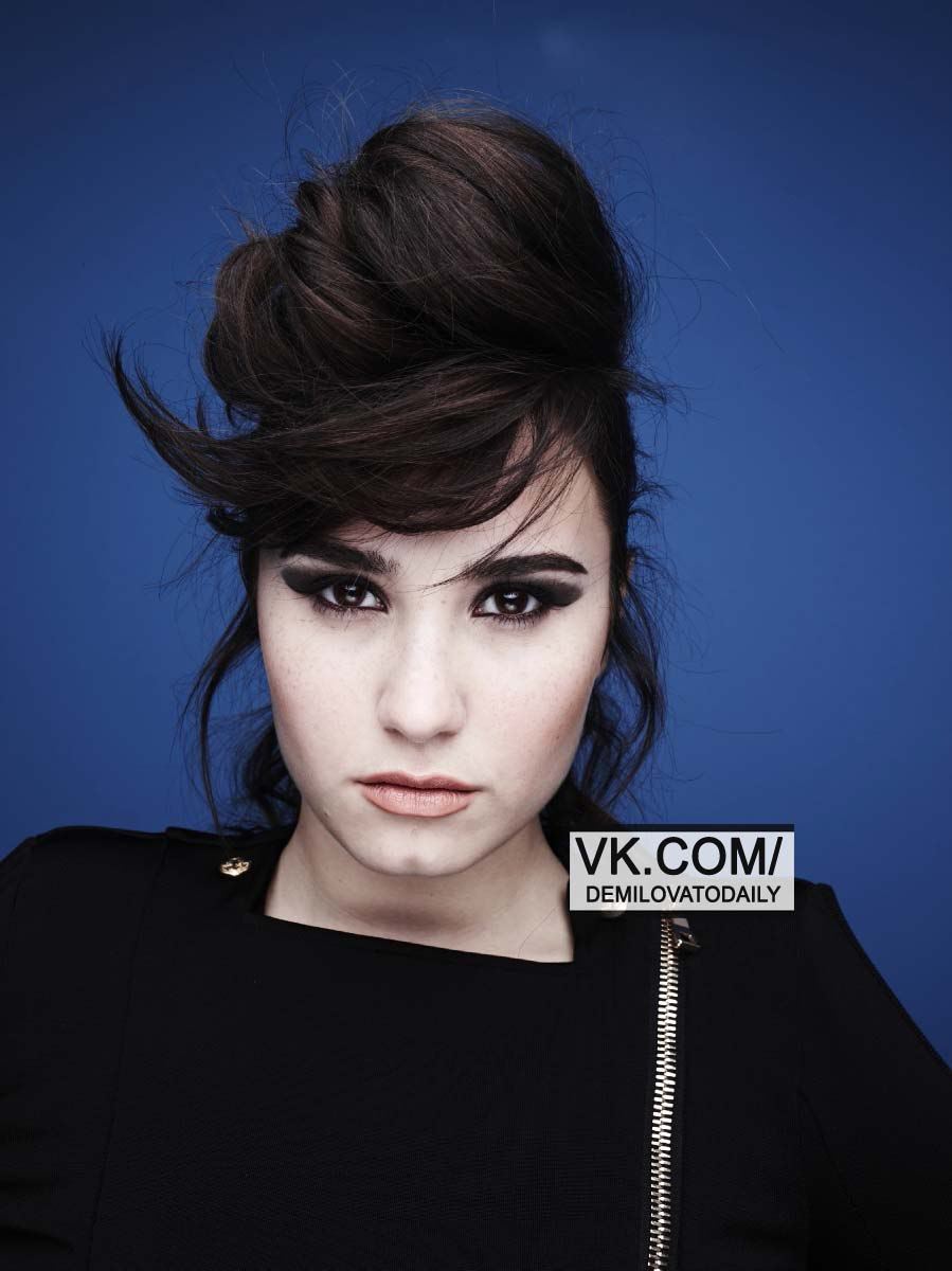 Girlfriend_Magazine-44.jpg