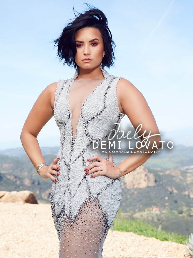 Latina-04.jpg