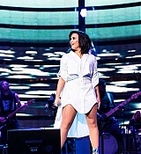 Demi_Lovato_-_performing_at_the_Houston_Livestock_Show_and_Rodeo_on_March_14-03.jpg