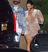 Demi_Lovato_-_seen_on_a_dinner_date_with_her_fiance_at_Nobu_in_Malibu2C_California__08022020-03.jpg