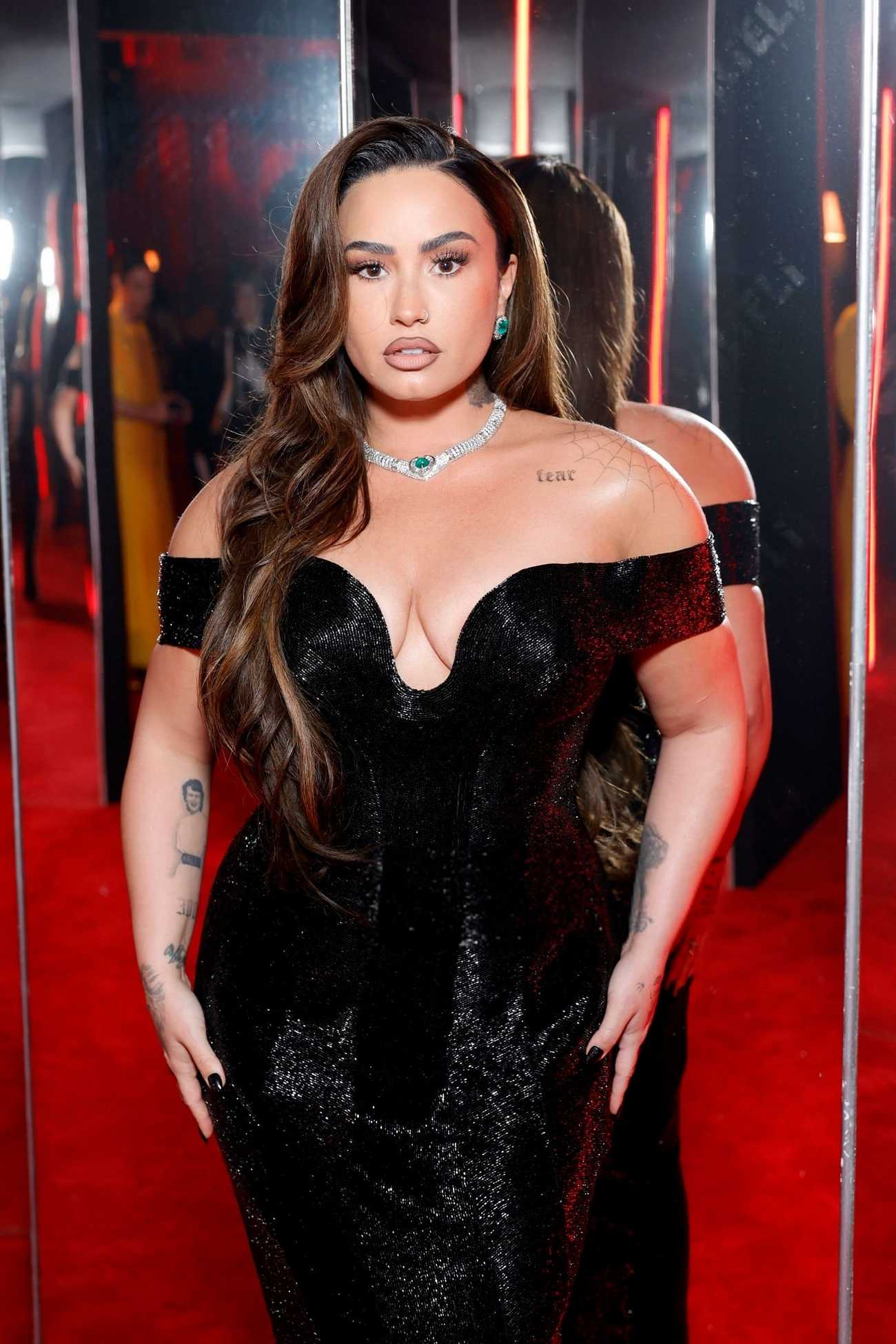 Demi_Lovato_-_2024_Vanity_Fair_Oscar_Party2C_Beverly_Hills_CA_-_March_102C_2024_35.jpg