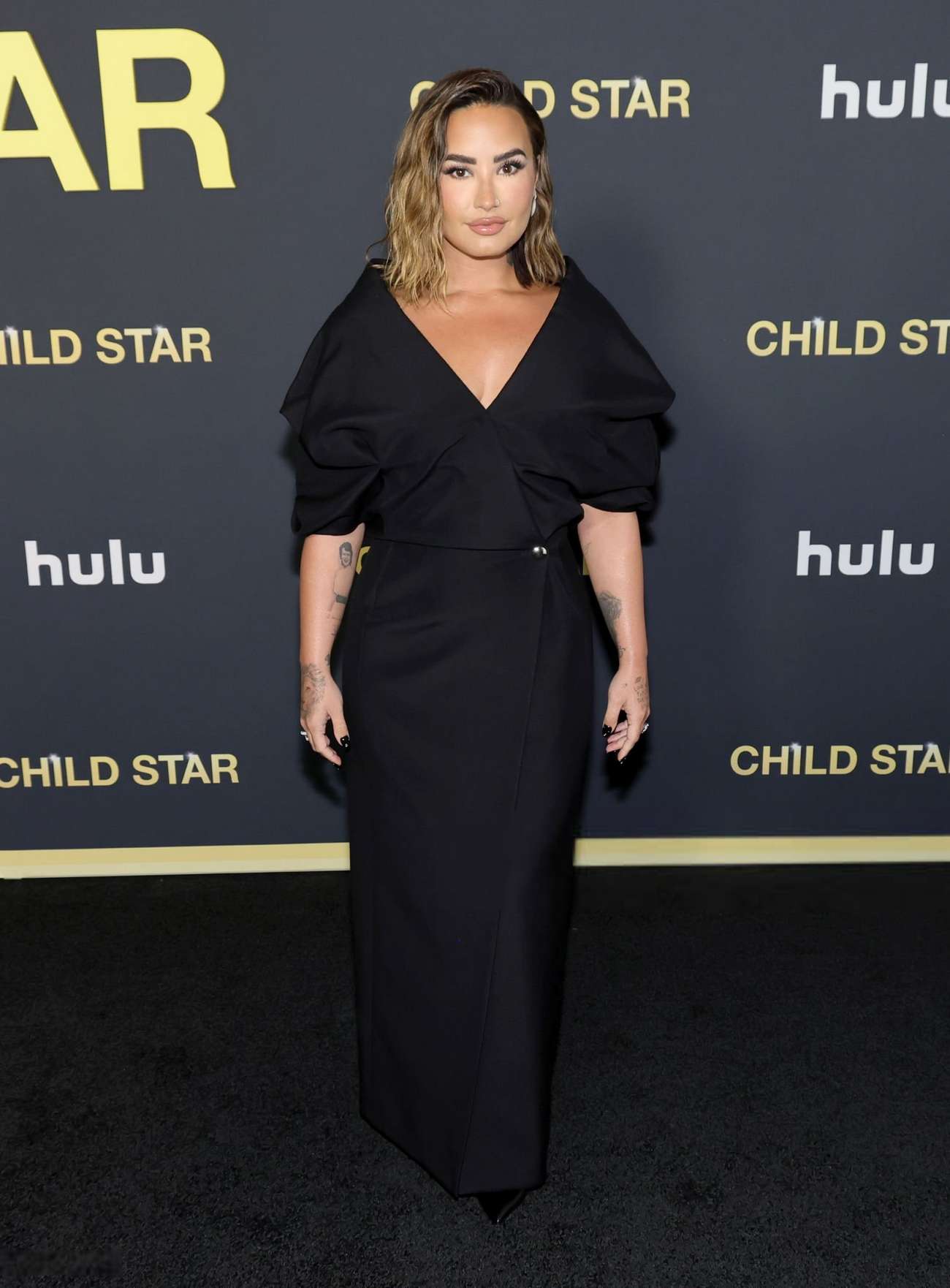 Demi_Lovato_-_attends_Child_Star_L_A__premiere2C_Hollywood_CA_-_September_122C_2024_09.jpg