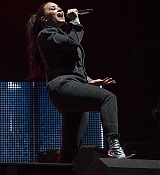 Free_Radio_Live_in_Birmingham_-_November_11-09.jpg