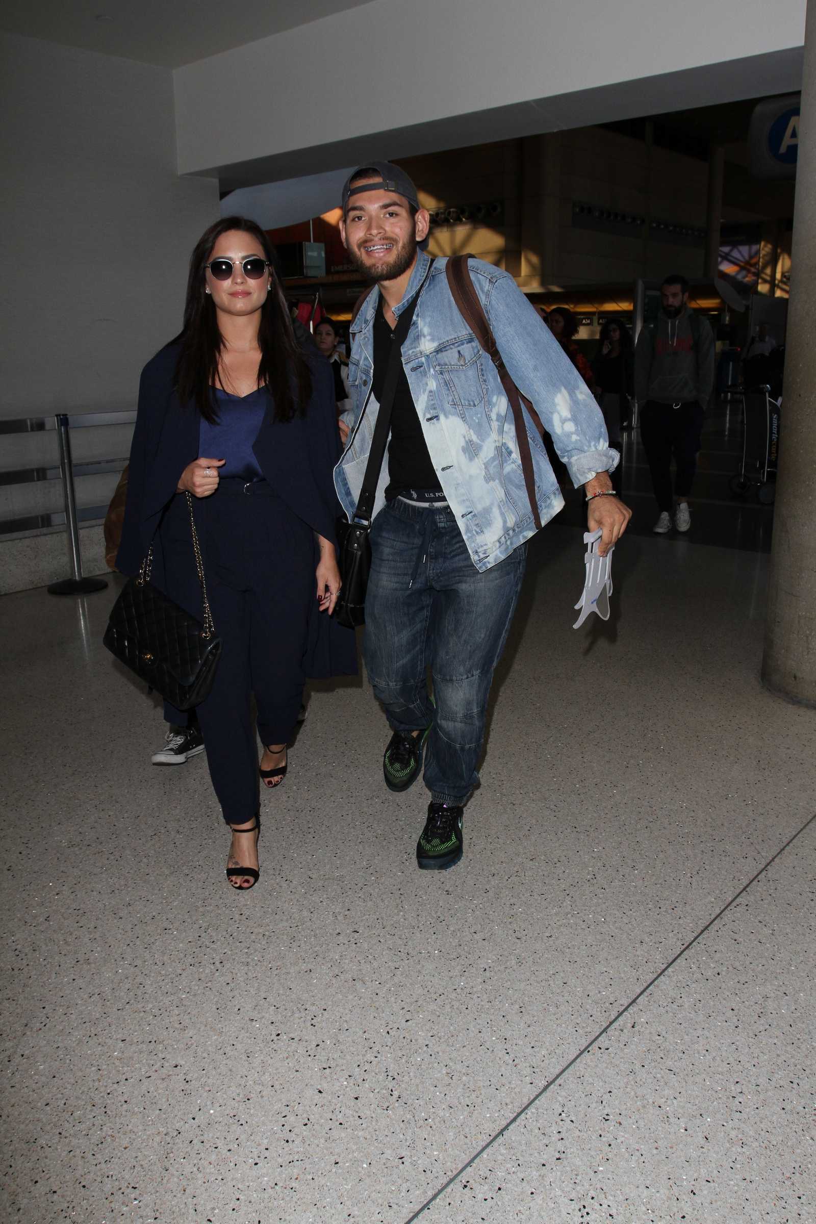 29~8.jpg 29~8.jpg