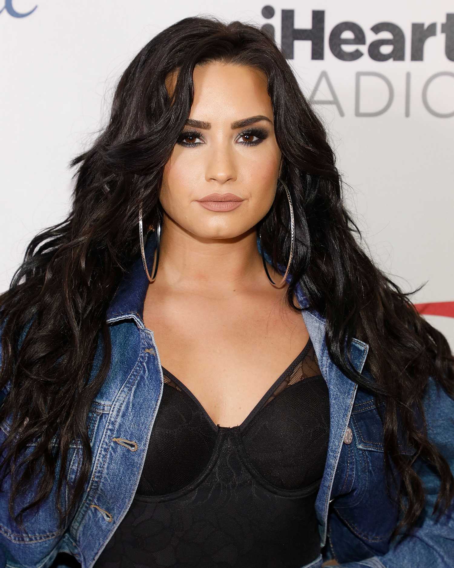 Demi_Lovato_-_2017_Y100_Jingle_Ball__on_December_17-01.jpg