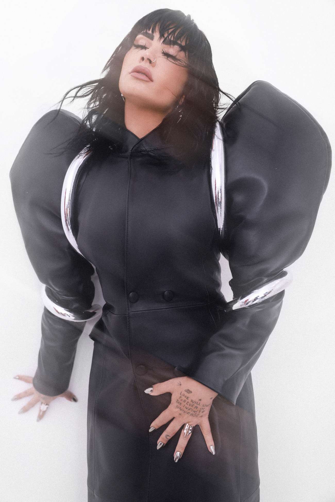 Demi_Lovato_-_Galore_Magazine_28September_20222916.jpg