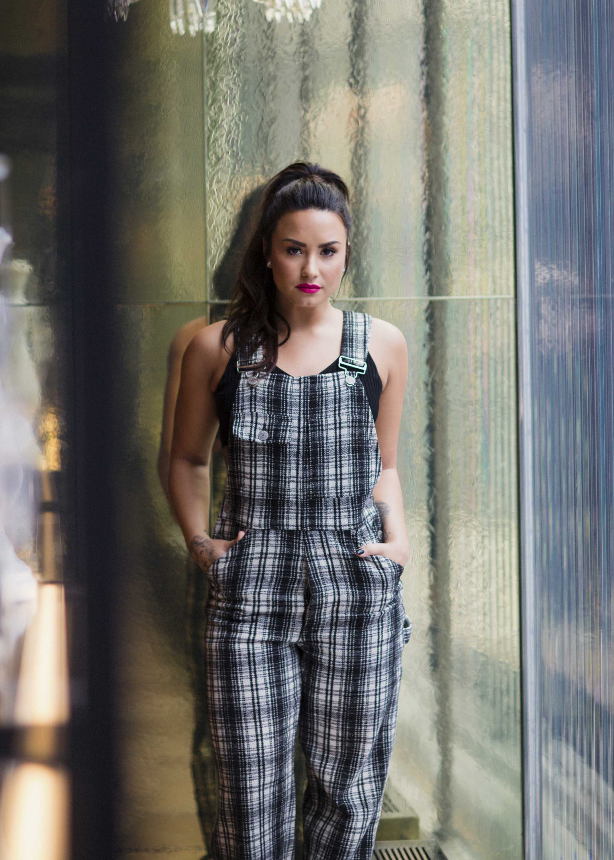 Demi_Lovato_-_Jessica_Lehrman_-_Noisey-04.jpg