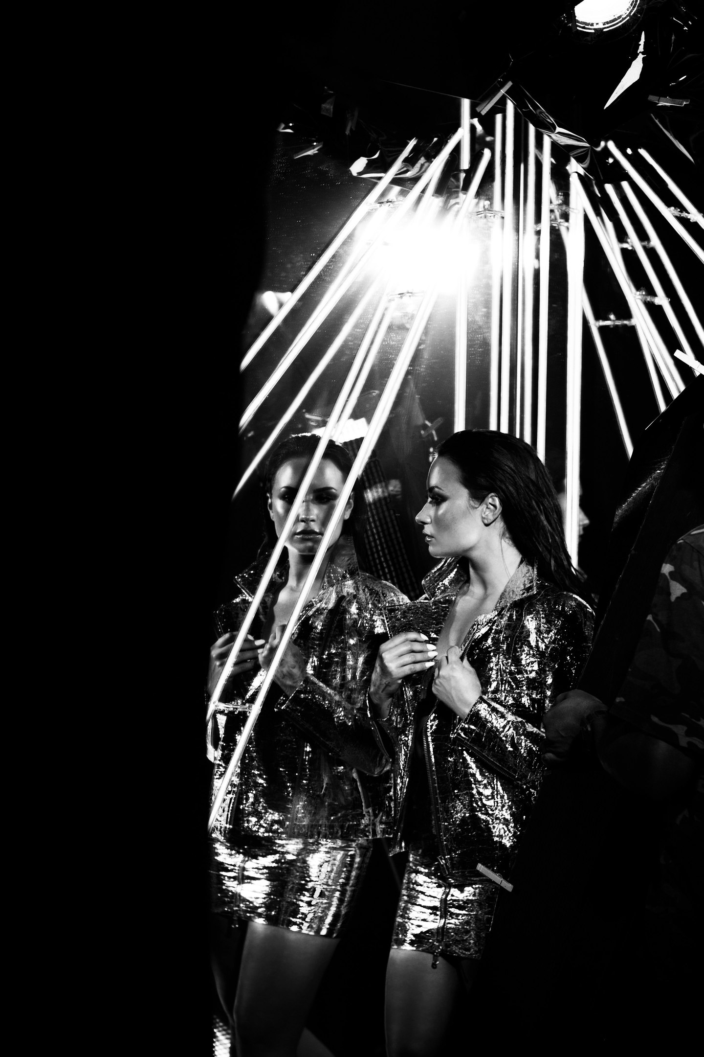 Demi_Lovato_-_Tell_Me_You_Love_Me_Photoshoot_2017-19.jpg