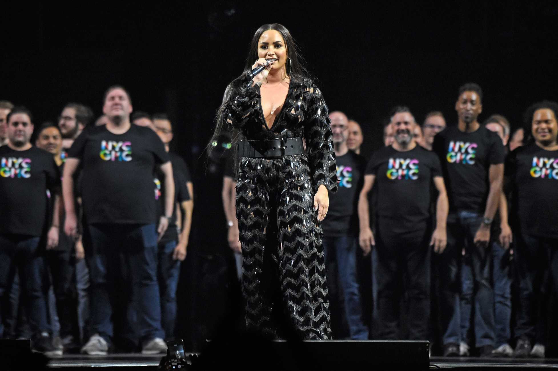 Demi_Lovato_-_Tell_Me_You_Love_Me_Tour_at_the_Barclay_Center_in_NYC_-_March_162C_2018-15.jpg