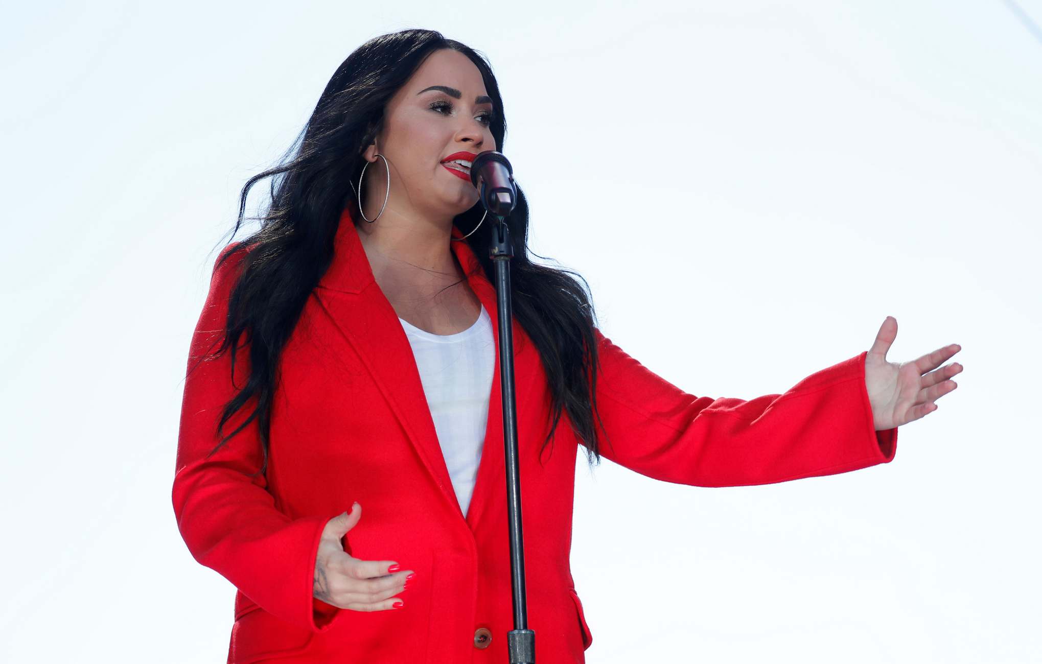 Demi_Lovato_-__March_For_Our_Lives__in_Washington2C_DC_on_March_24-12.jpg