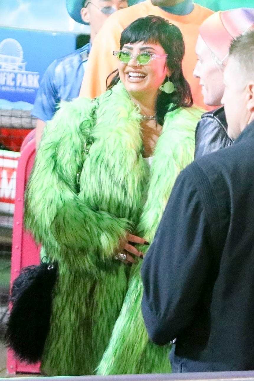 Demi_Lovato_-_arrives_at_Paris_Hilton_s_weeding_after-party_in_Santa_Monica2C_California__1112202105.jpg