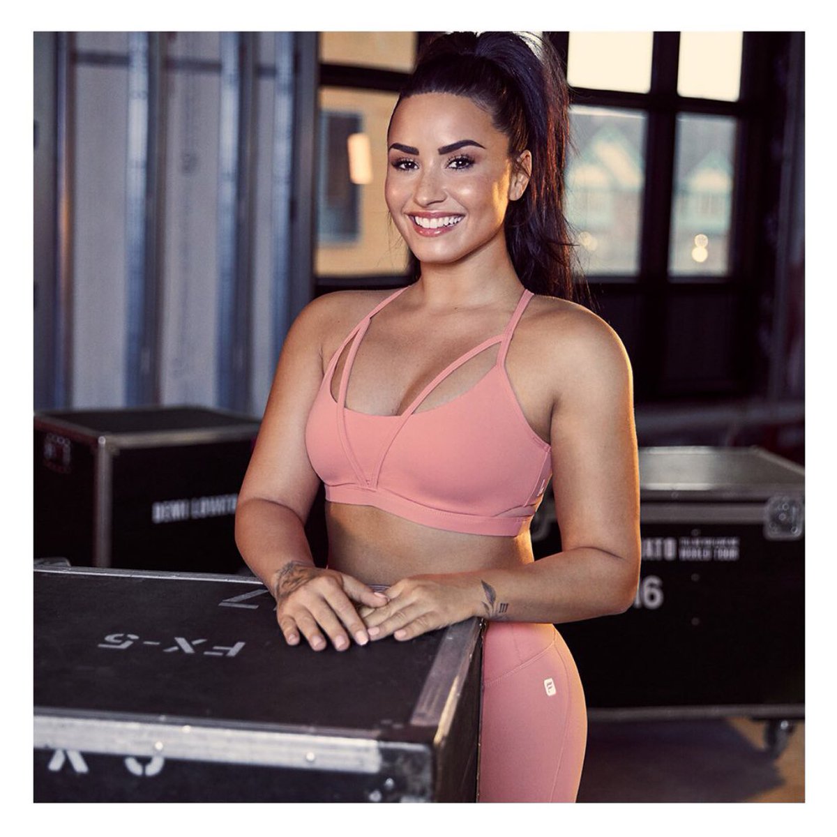 Fabletics_2018-06.jpg Fabletics_2018-06.jpg