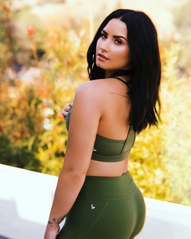 Fabletics_2018-08.jpg