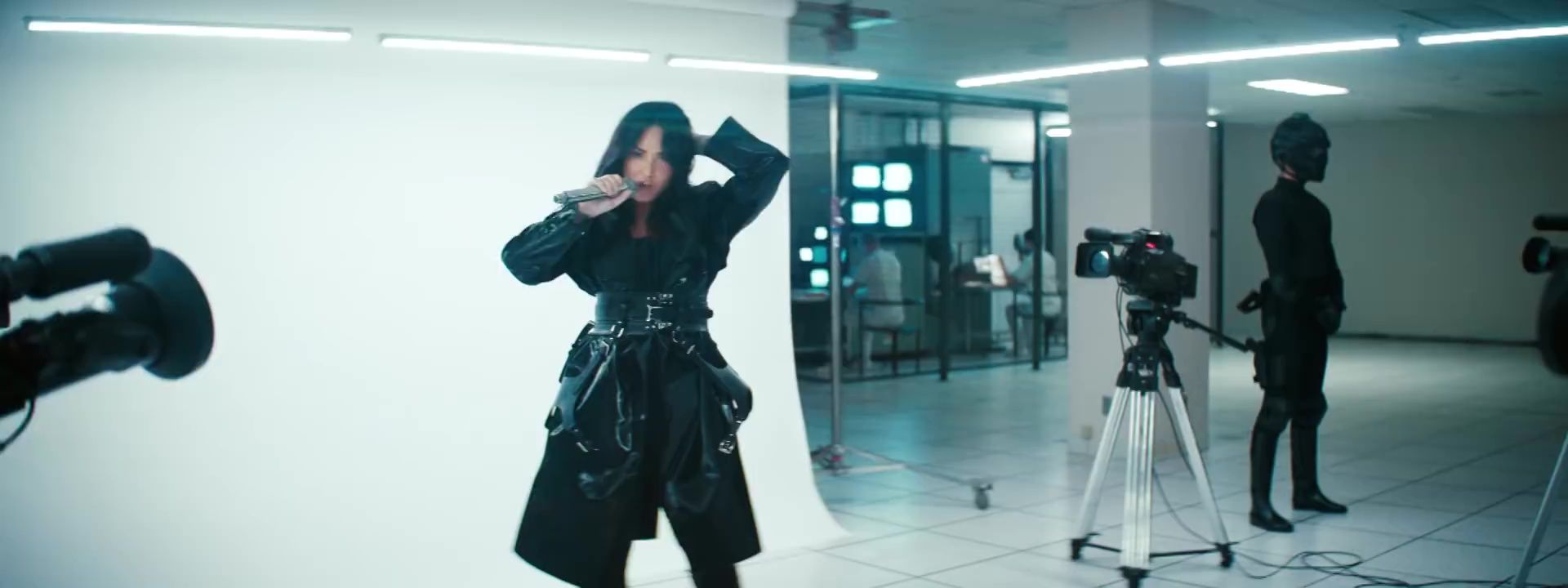 Fall_in_Line_Demi-13.jpg