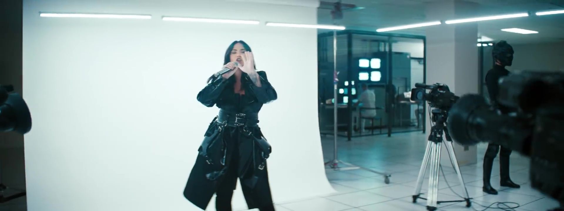 Fall_in_Line_Demi-14.jpg