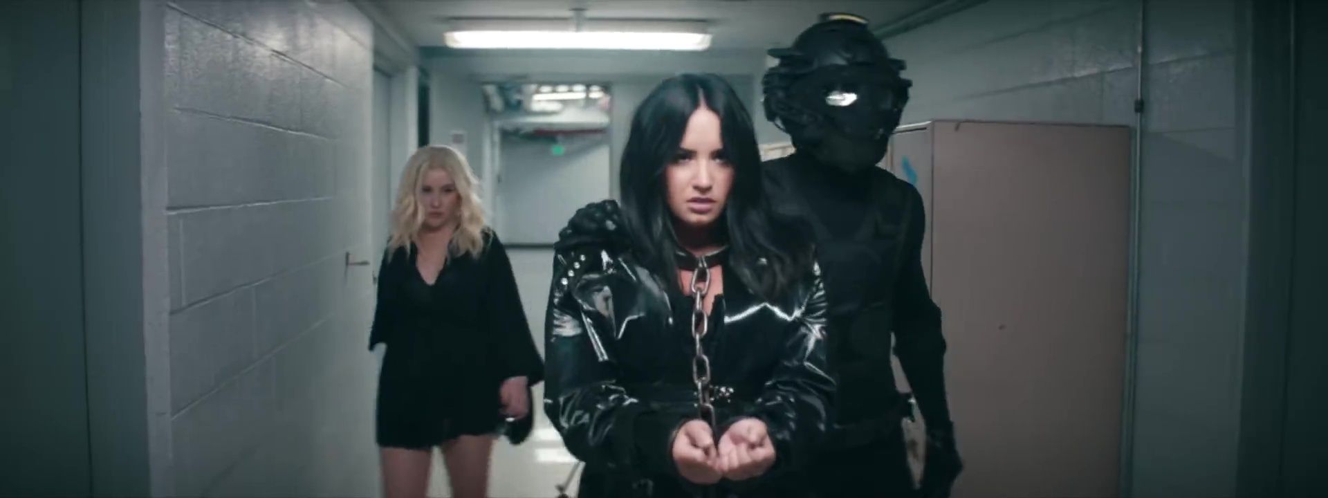 Fall_in_Line_Demi-24.jpg