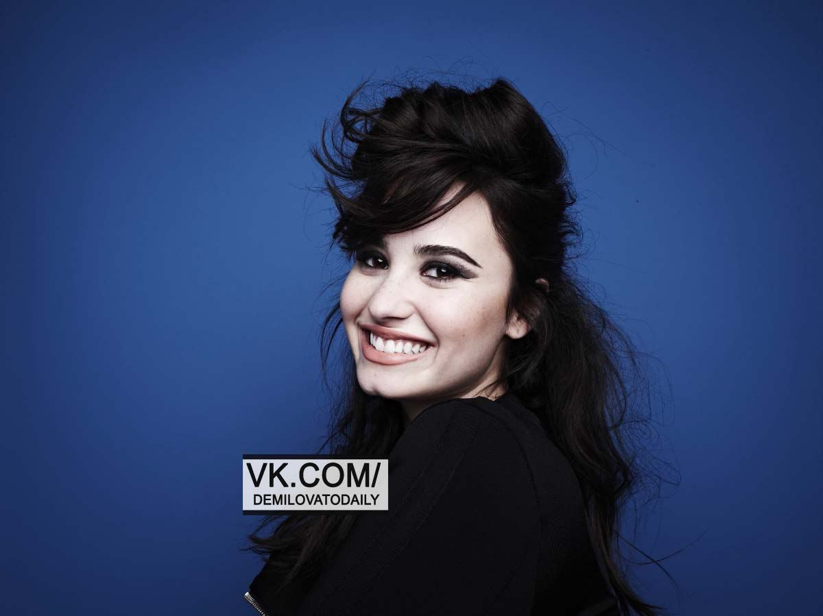 Girlfriend_Magazine-78.jpg