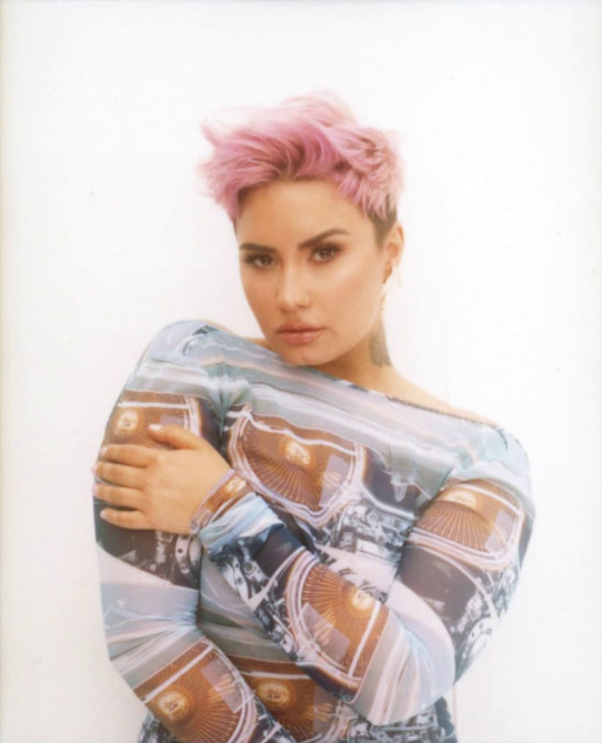 Glamour_2021_10.jpg