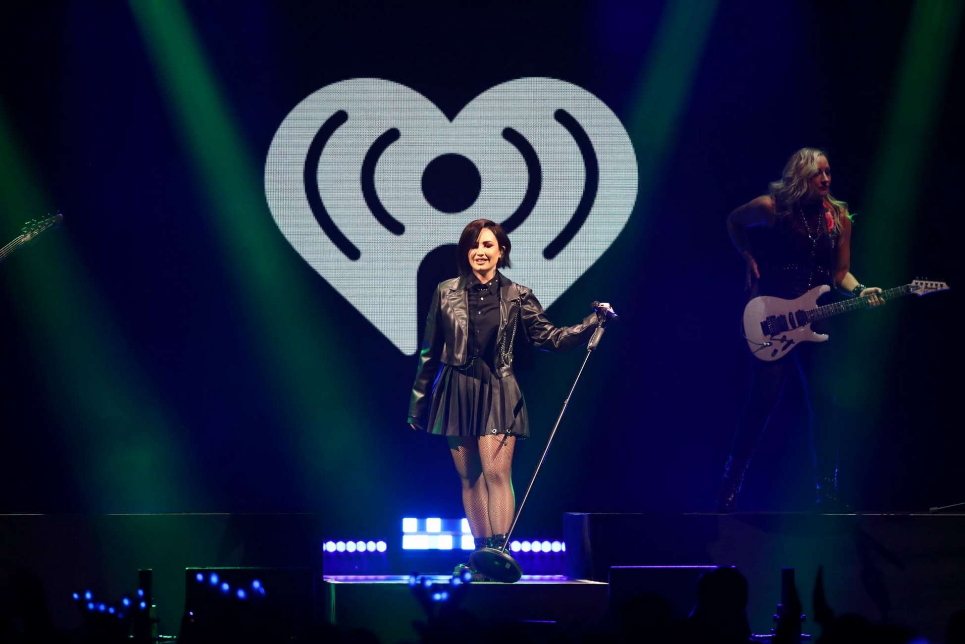 IHeartRadio_KISS108_s_Jingle_Ball_2022_-_December_11_28929.jpg IHeartRadio_KISS108_s_Jingle_Ball_2022_-_December_11_28929.jpg