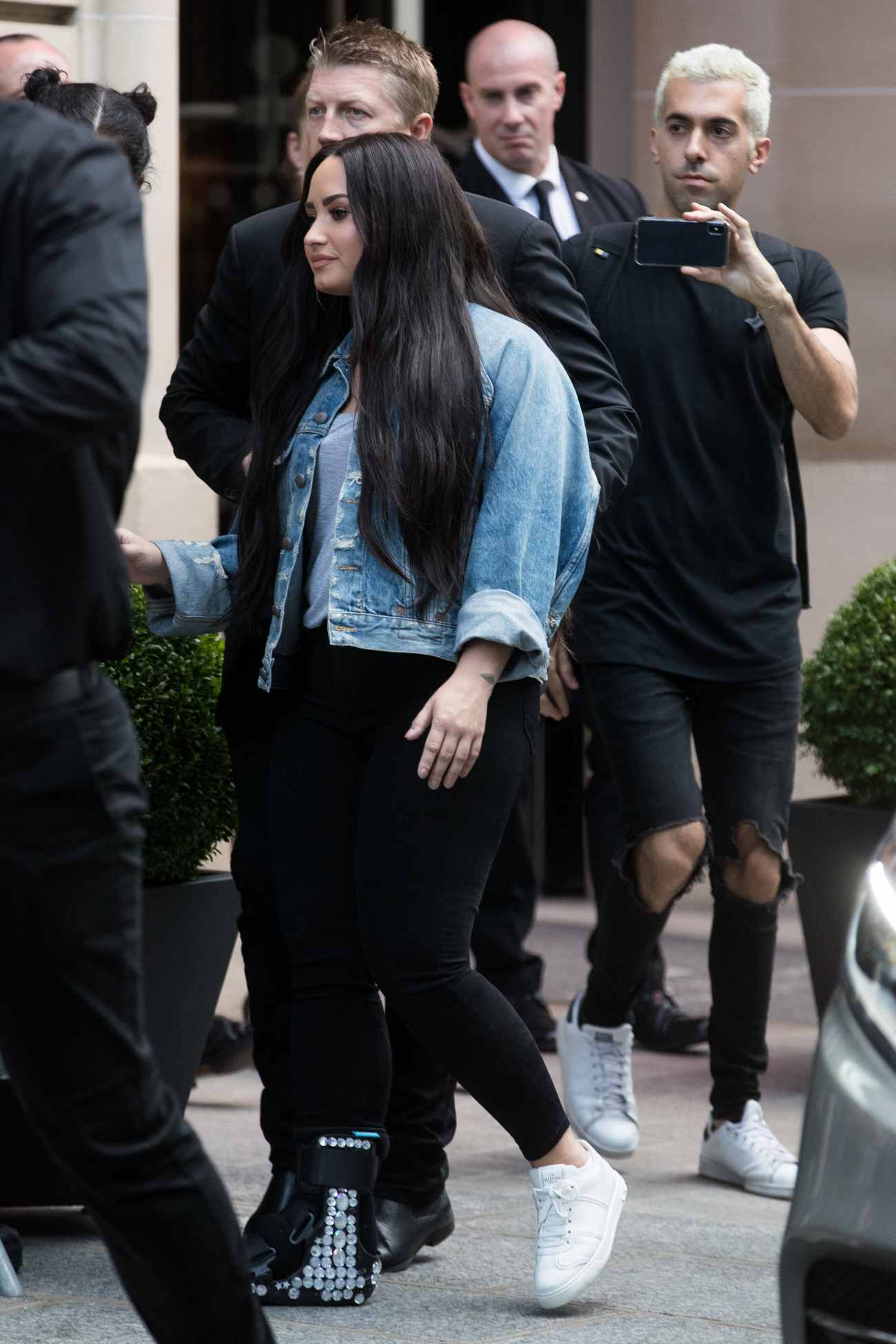 Leaving_her_hotel_in_Paris2C_France_-_June_400002.jpg
