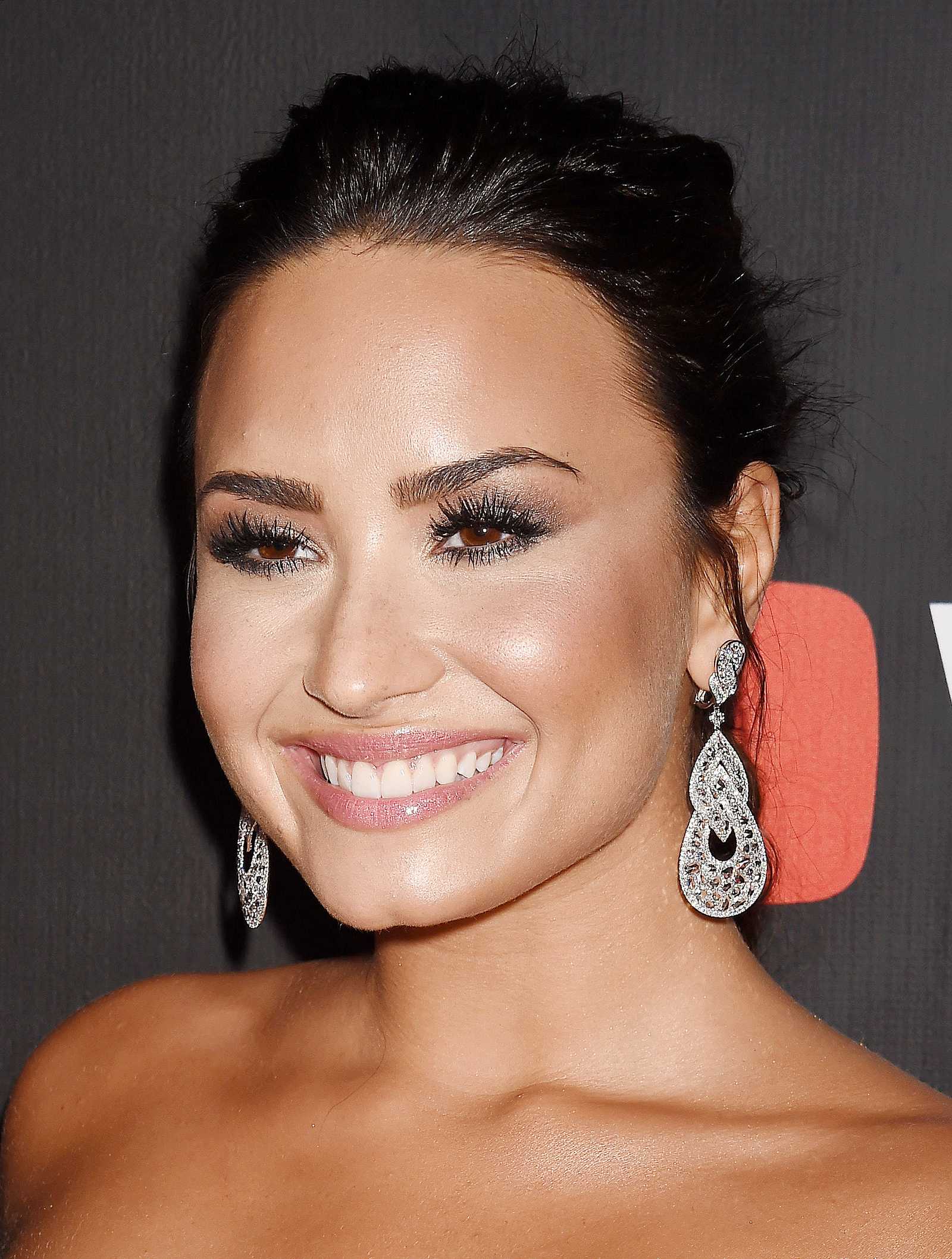 YouTube_s__Demi_Lovato_Simply_Complicated__Premiere_-_October_11-73.jpg
