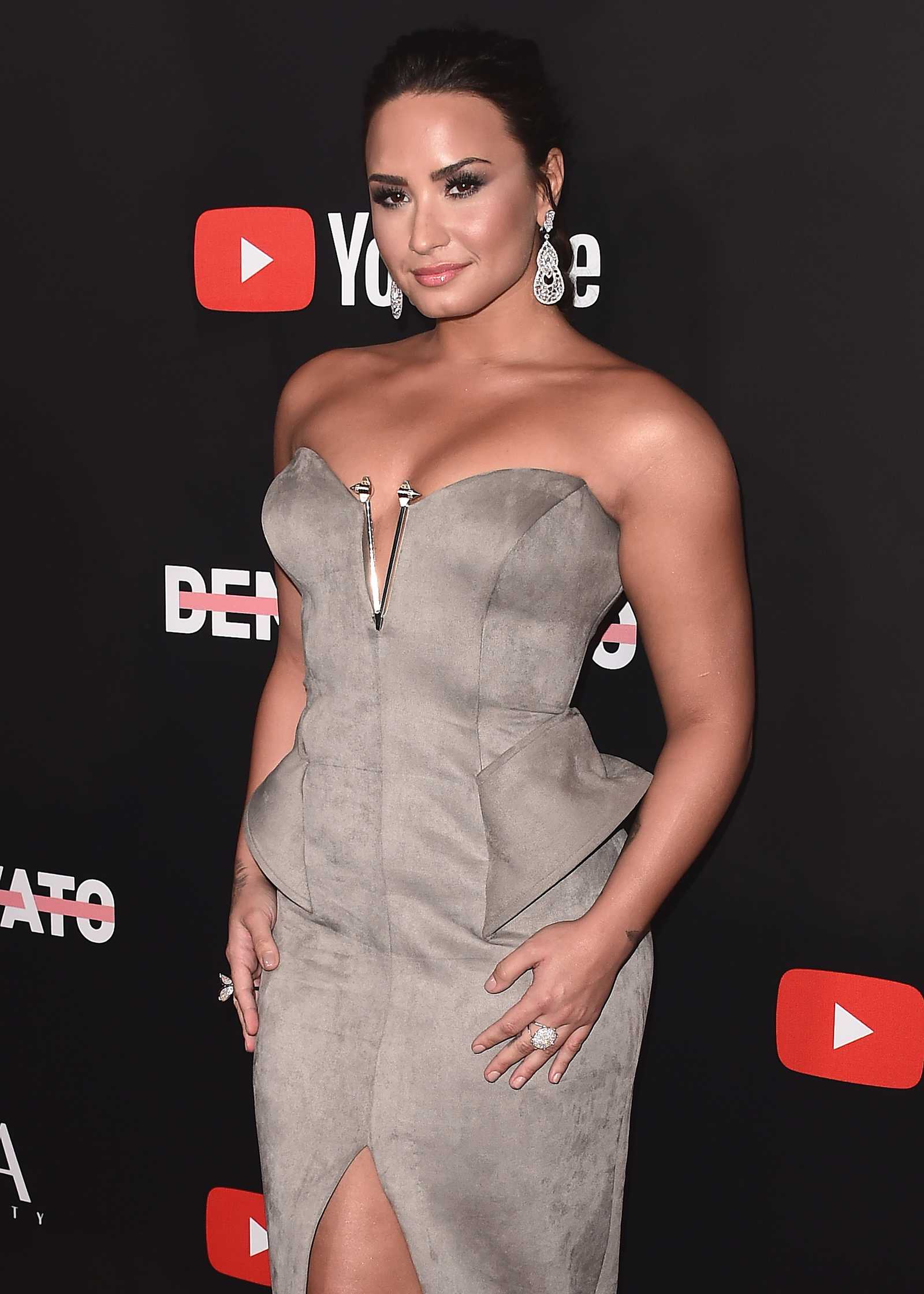 YouTube_s__Demi_Lovato_Simply_Complicated__Premiere_-_October_11-83.jpg YouTube_s__Demi_Lovato_Simply_Complicated__Premiere_-_October_11-83.jpg