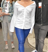 Demi_Lovato_-_At_BBC_Radio_1_Studios_in_London_on_September_27-11.jpg