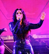 Demi_Lovato_-_Performs_at_Fontainebleau_Miami_Beach_on_December_31-01.jpg