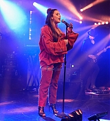 Demi_Lovato_-_Performs_at_iHeartRadio_Album_Release_Party_on_October_7-10.jpg