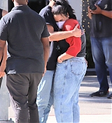 Demi_Lovato___Max_Ehrich_-_Out_shopping_on_Rodeo_Drive_in_Beverly_Hills2C_California__07272020-03.jpg