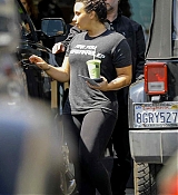 Grabbing_some_juice_after_workout_in_LA_-_March_262.jpg