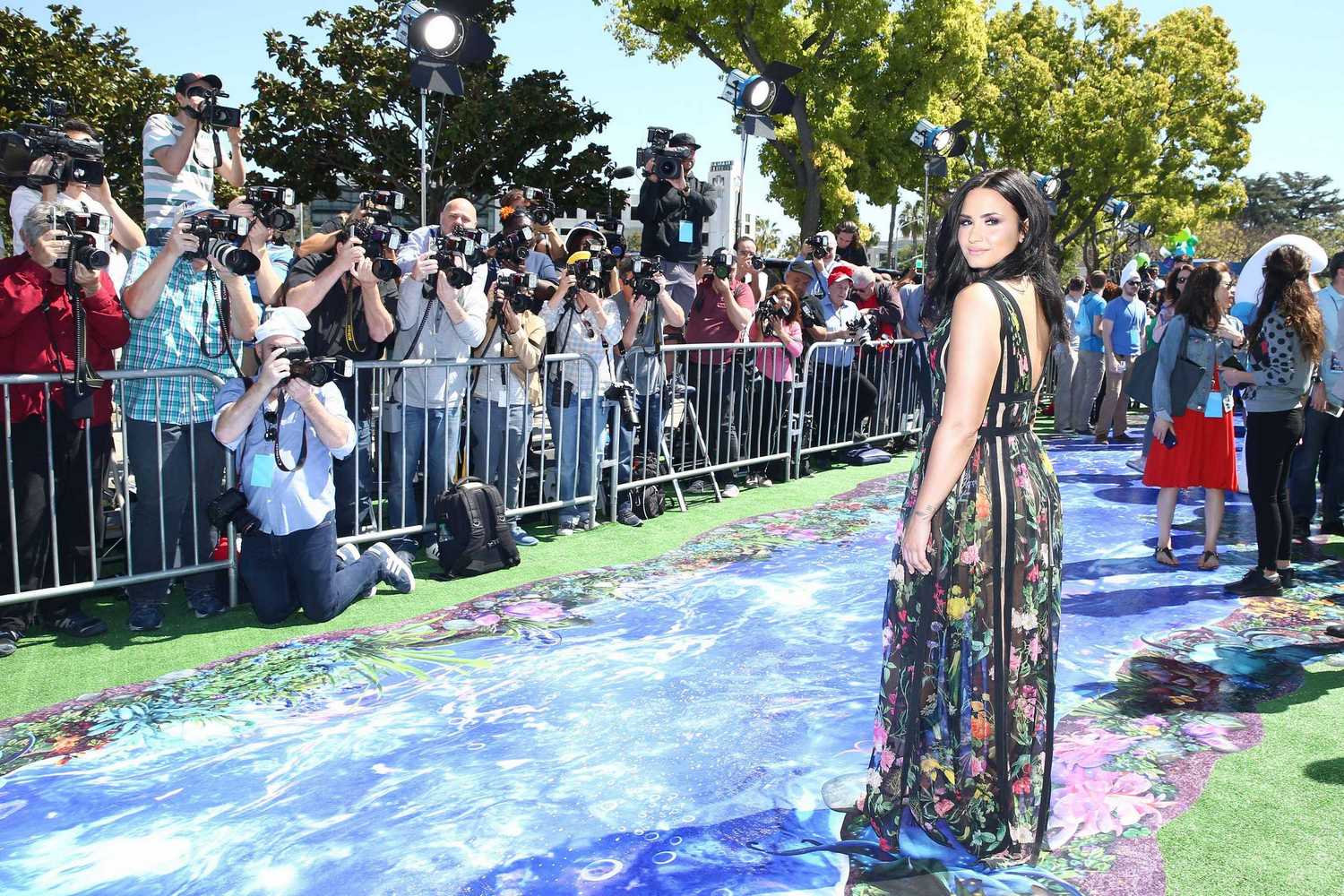 Smurfs_The_Lost_Village_World_Premiere_-_April_1-55.jpg Smurfs_The_Lost_Village_World_Premiere_-_April_1-55.jpg