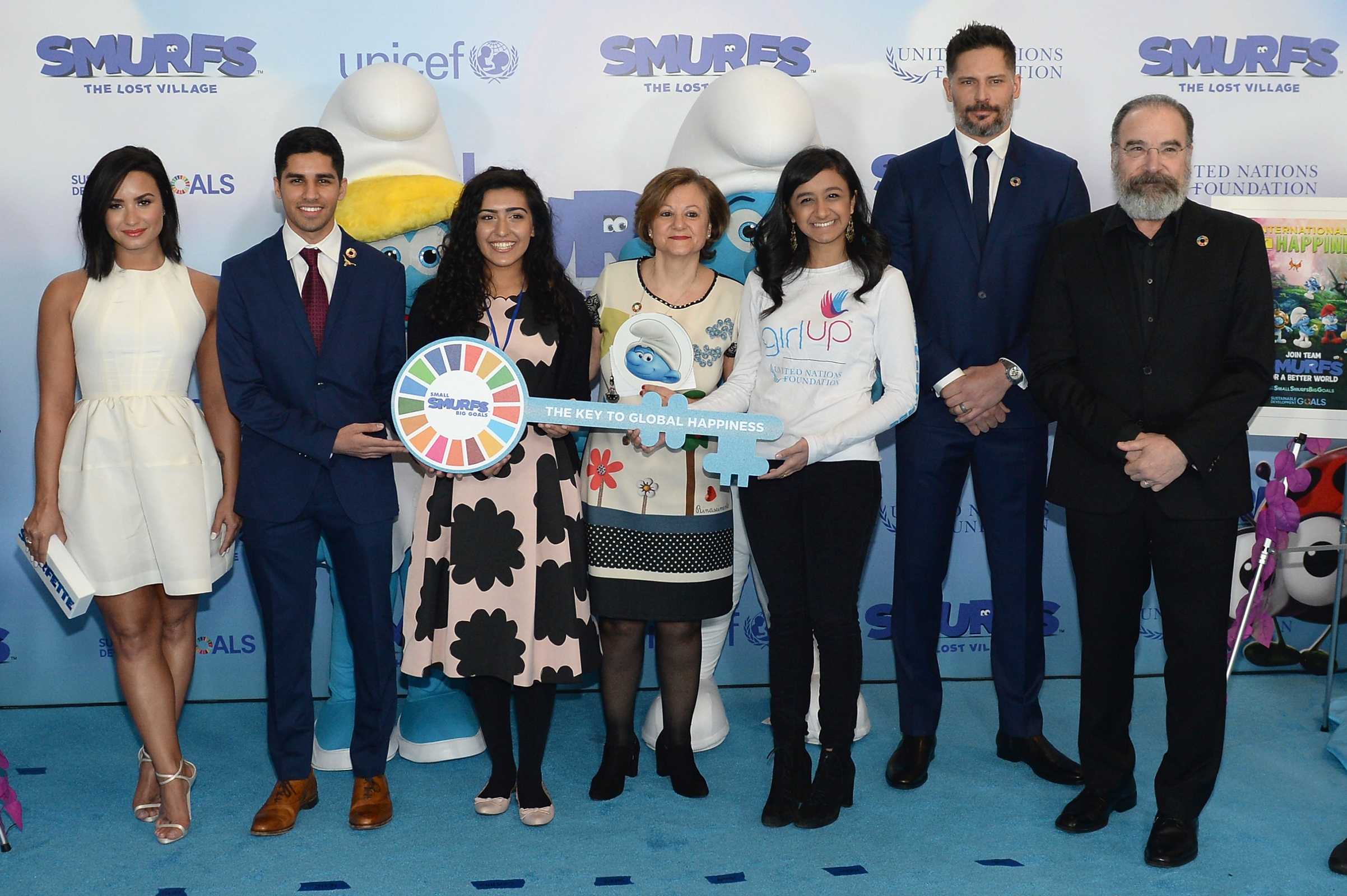 UN_And_Smurfs_The_Lost_Village_Celebrate_International_Day_Of_Happiness_-_March_18-02.jpg