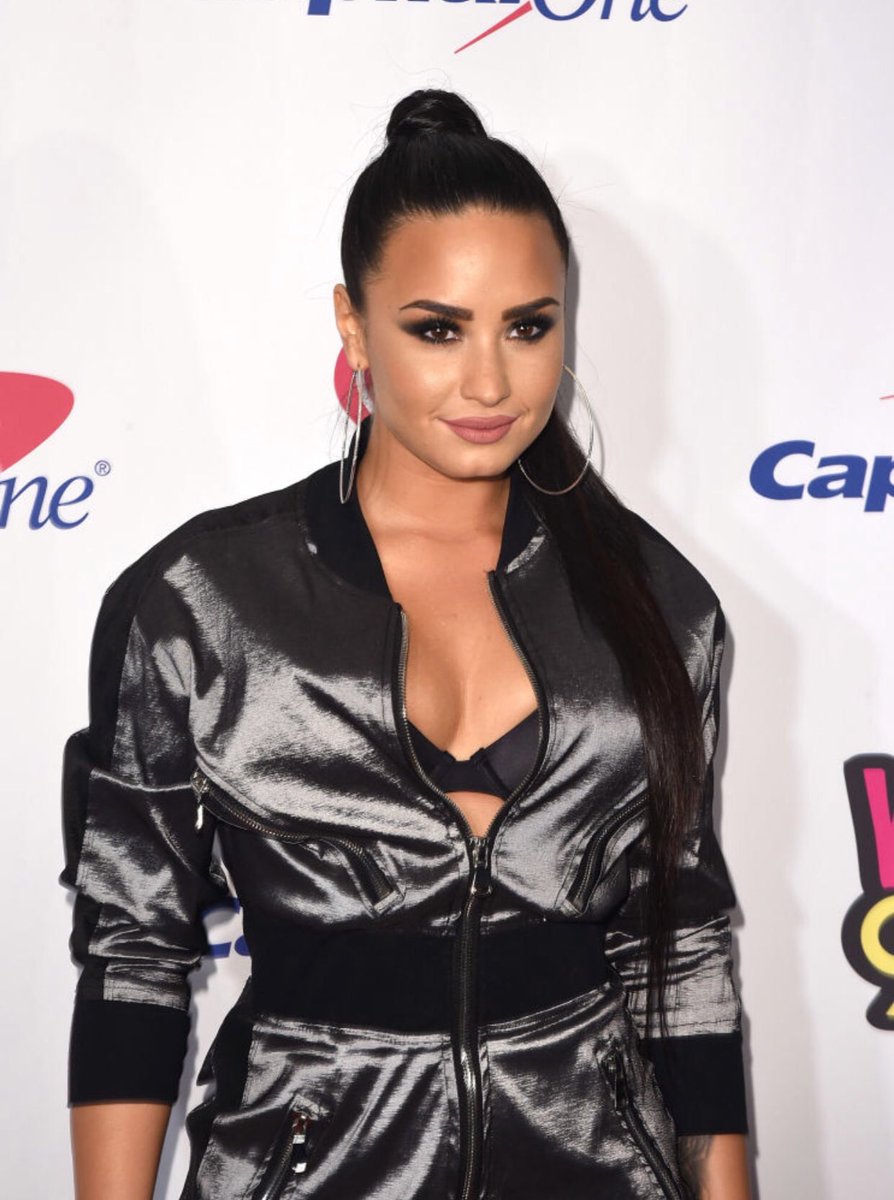 Wild_94_9_Jingle_Ball_in_San_Jose2C_CA_-_November_30-03.jpg